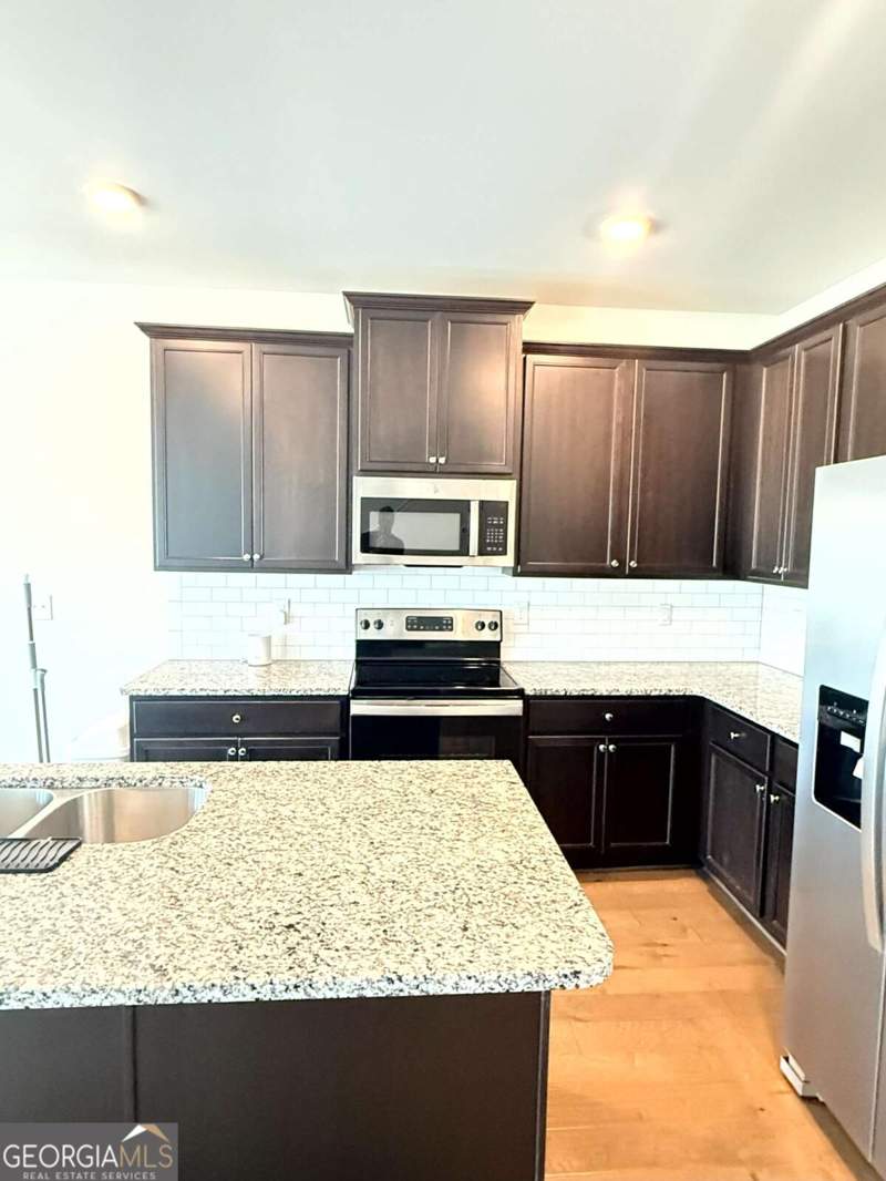 3 bedroom Townhouse at 7149 Gladstone Circle, Lakeview at Stonecrest, Lithonia — photo 5