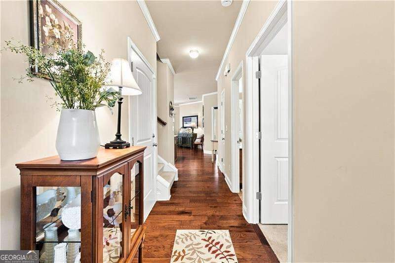 3 bedroom Single Family Residence at 216 Hawthorne Ridge Circle, Nature Walk at Seven Hills, Dallas — photo 3