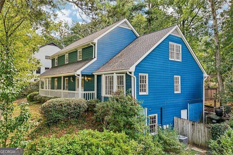 6 bedroom Single Family Residence at 145 Old College Way, Princeton Square, Sandy Springs — photo 3