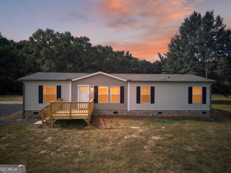 4 bedroom Manufactured Home,Single Family Residence at 3795 S 100 Highway, None, Bowdon — photo 1