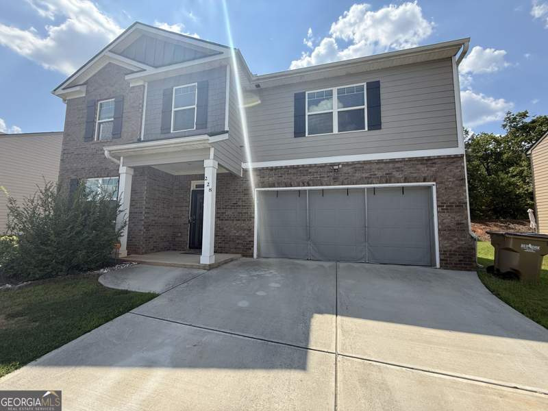 5 bedroom Single Family Residence at 228 Cranapple Lane, Greystone Manor, Mcdonough — photo 2