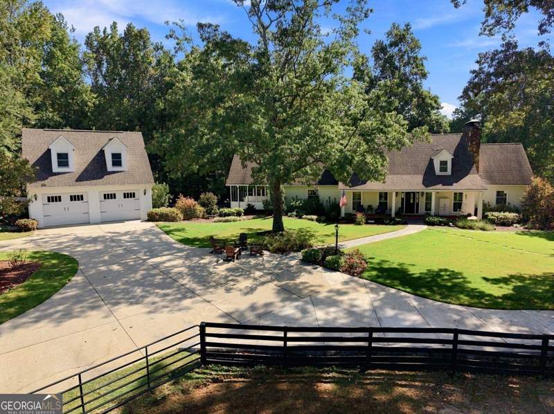 5 bedroom Single Family Residence at 297 Henderson Lake Drive, None, Canton — photo 4