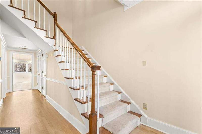 3 bedroom Townhouse at 107 Paces Run #107, Paces Run, Atlanta — photo 3