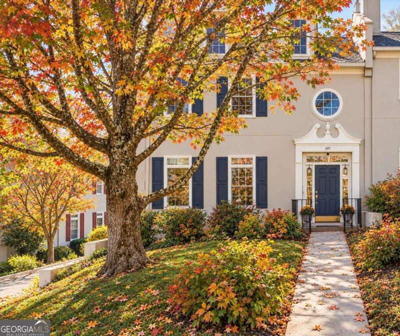 3 bedroom Townhouse at 107 Paces Run #107, Paces Run, Atlanta — photo 1