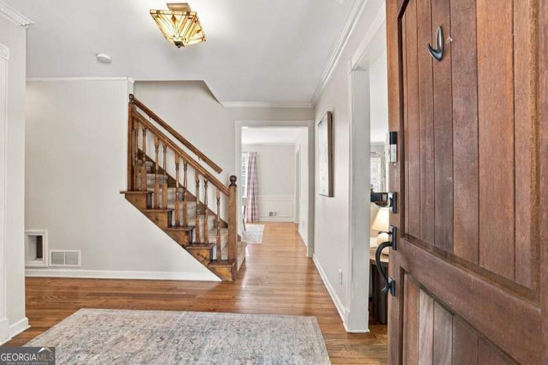 4 bedroom Single Family Residence at 4086 Howell Ferry Road, Howell Wood, Duluth — photo 5