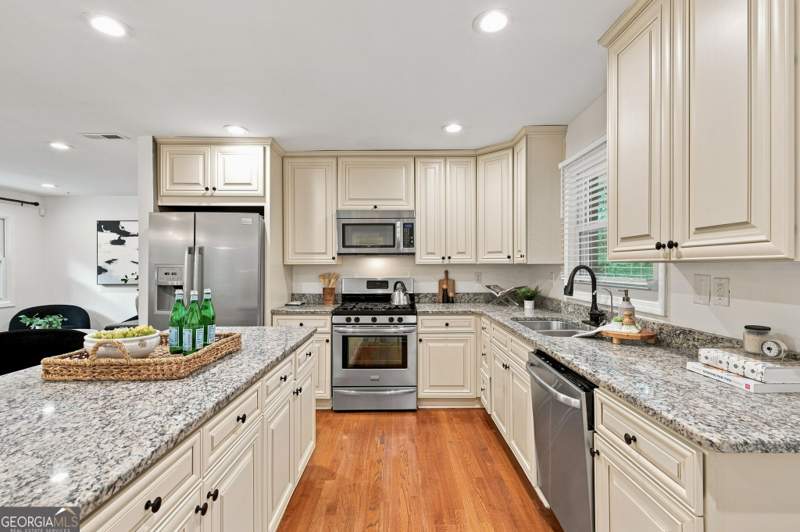 2 bedroom Single Family Residence at 3095 Hollywood Drive, Evergreen Forest, Decatur — photo 3
