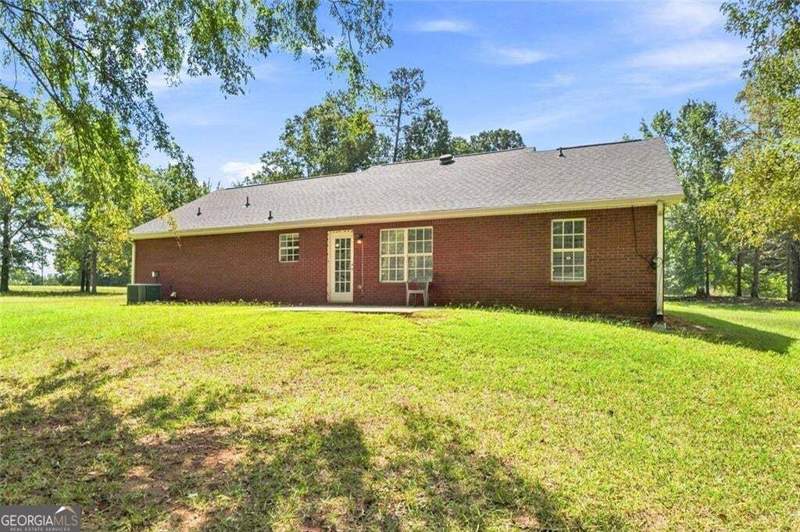 3 bedroom Single Family Residence at 2587 Kelleytown Road, None, 1.28 Acres, Mcdonough — photo 4