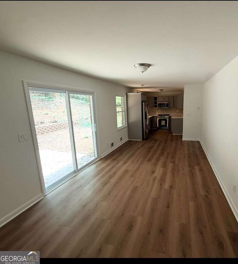 3 bedroom Single Family Residence at 4205 Commodore Drive, Huntley Hills, Atlanta — photo 2