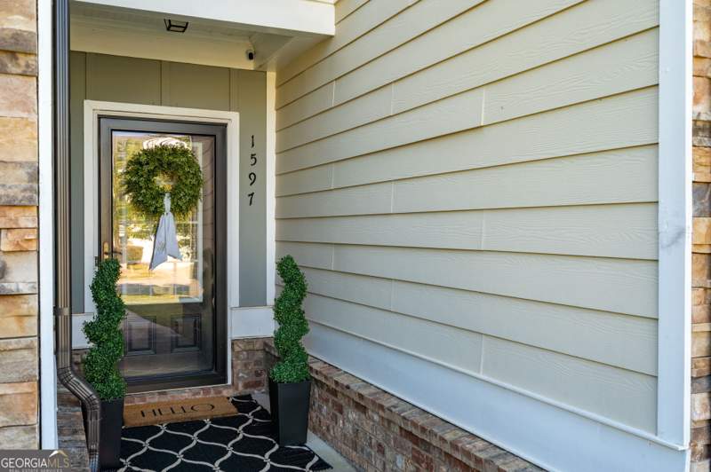 3 bedroom Townhouse at 1597 Lincoln Drive, Franklin Grove, Bogart — photo 3