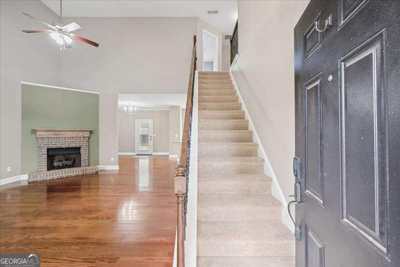 4 bedroom Single Family Residence at 11 Spring Folly, Four Seasons, Cartersville — photo 5