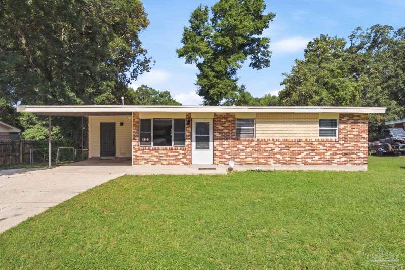 3 bedroom Single Family Residence at 7141 Melba St, Lansing Terrace, Pensacola — photo 1