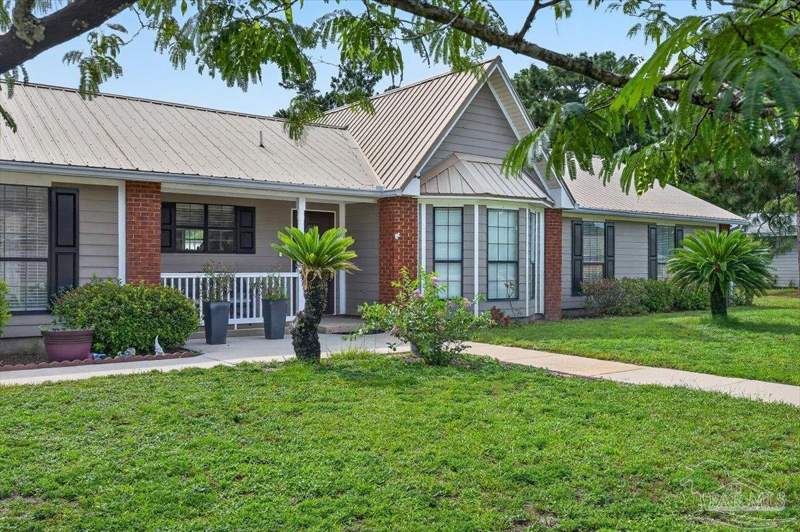 3 bedroom Single Family Residence at 2445 Elkhart Dr, Holley By The Sea, 1st Corrected, Navarre — photo 2