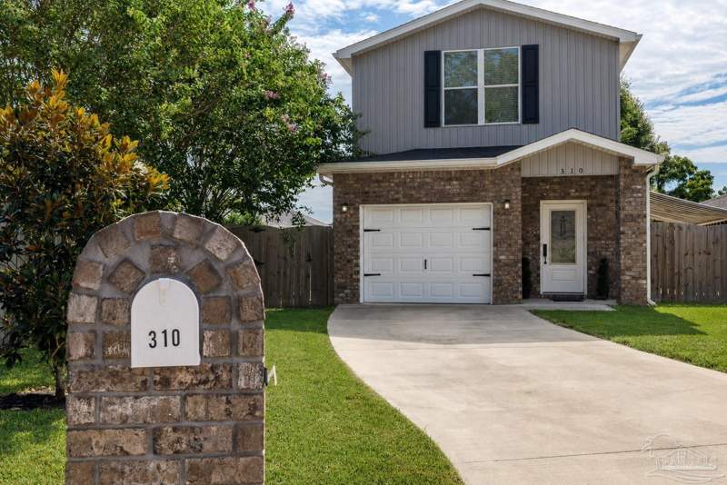 2 bedroom Single Family Residence at 310 Hilburn Pl, Hilburn Grove, Pensacola — photo 1