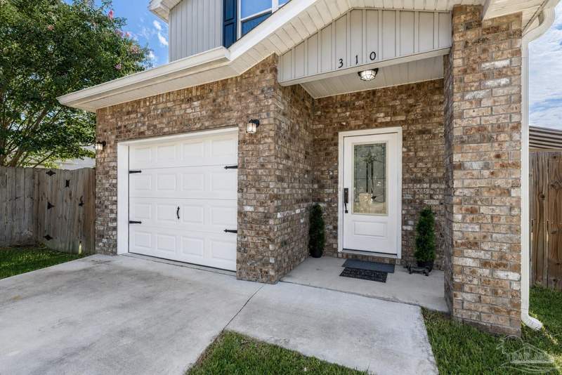 2 bedroom Single Family Residence at 310 Hilburn Pl, Hilburn Grove, Pensacola — photo 5