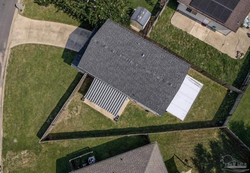 2 bedroom Single Family Residence at 310 Hilburn Pl, Hilburn Grove, Pensacola — photo 4