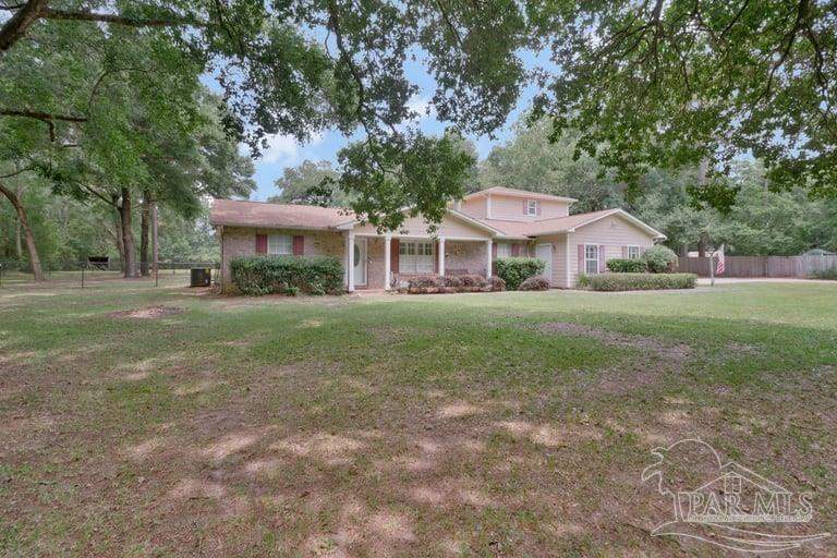 4 bedroom Single Family Residence at 6242 Foxglove Rd, None, Milton — photo 5