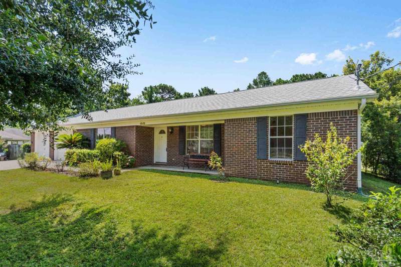 3 bedroom Single Family Residence at 8197 Verdura St, Navarre 2nd Addition, Navarre — photo 3