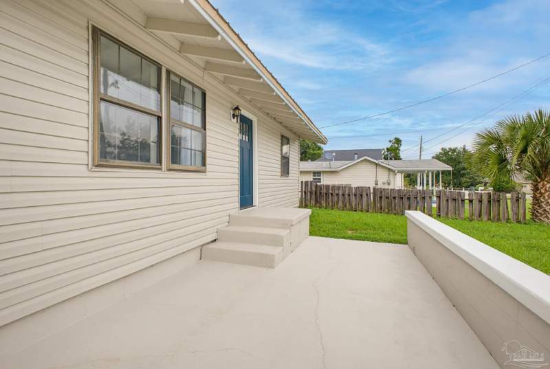 2 bedroom Single Family Residence at 5365 Munson Hwy, Chaffin, Milton — photo 5