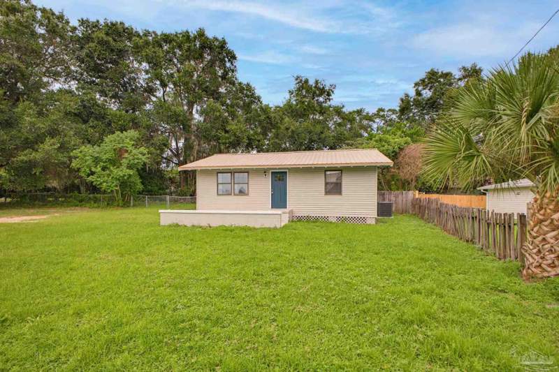 2 bedroom Single Family Residence at 5365 Munson Hwy, Chaffin, Milton — photo 4