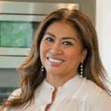 Christine Chavis, listing agent