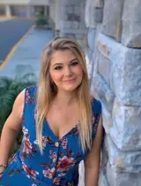 Stephani Barnes, listing agent