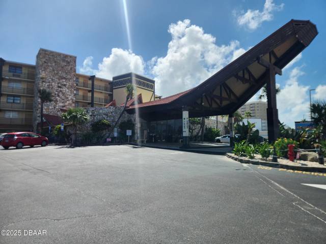 2301 S Atlantic Avenue #520 home for sale in Hawaiian Inn Beach Resort, A Condo
