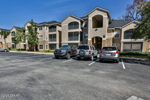 940 Village Trail #6-109 home for sale in Villaggio On The Lakes Condo