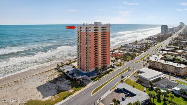 Island Crowne Condo