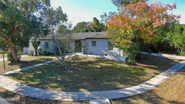 1144 Gerona Avenue home for sale in Deltona Lakes