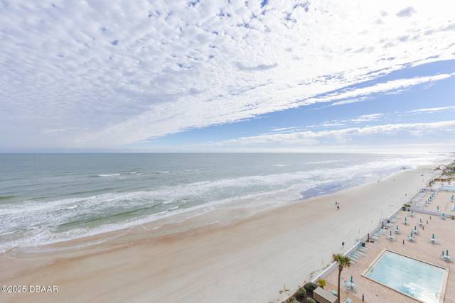 Oceans Atrium Condo