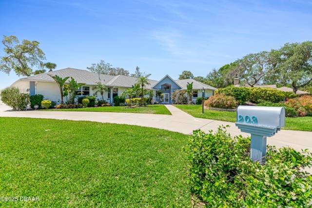 203 Prestwick Drive home for sale in Sugar Mill Country Club