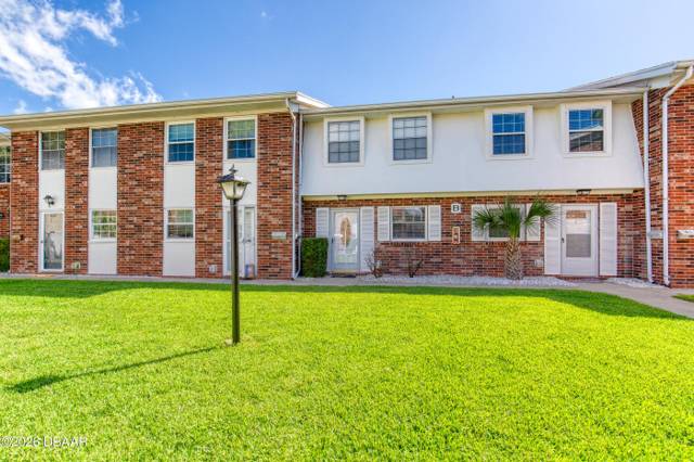 2200 S Palmetto Avenue #b040 home for sale in Colonial Townhouse