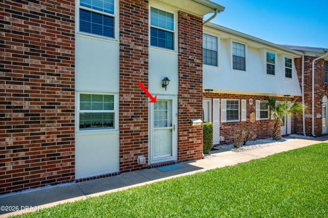 2200 S Palmetto Avenue #b030 home for sale in Colonial Townhouse