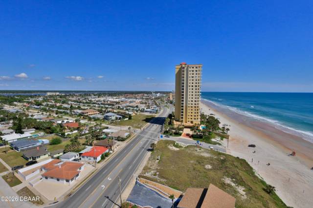 Aliki Forum Condo