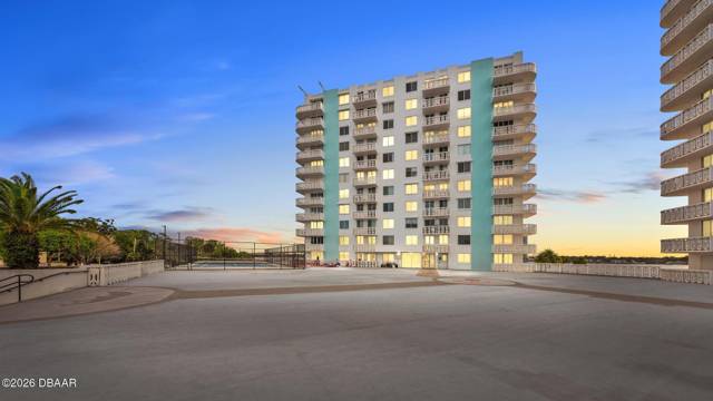 925 N Halifax Avenue #410 home for sale in Bayshore Bath & Tennis Club Condo