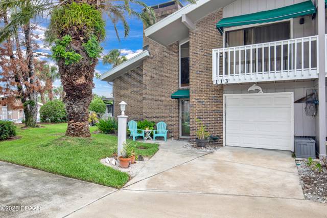 113 Lagoon Court home for sale in Venetian Villas