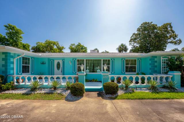 697 John Anderson Drive home for sale in Bellewood