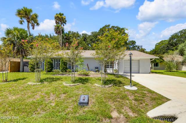 19 Crompton Place home for sale in Country Club Cove