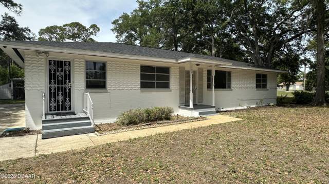 1166 Australia Avenue home for sale in Daytona Highlands