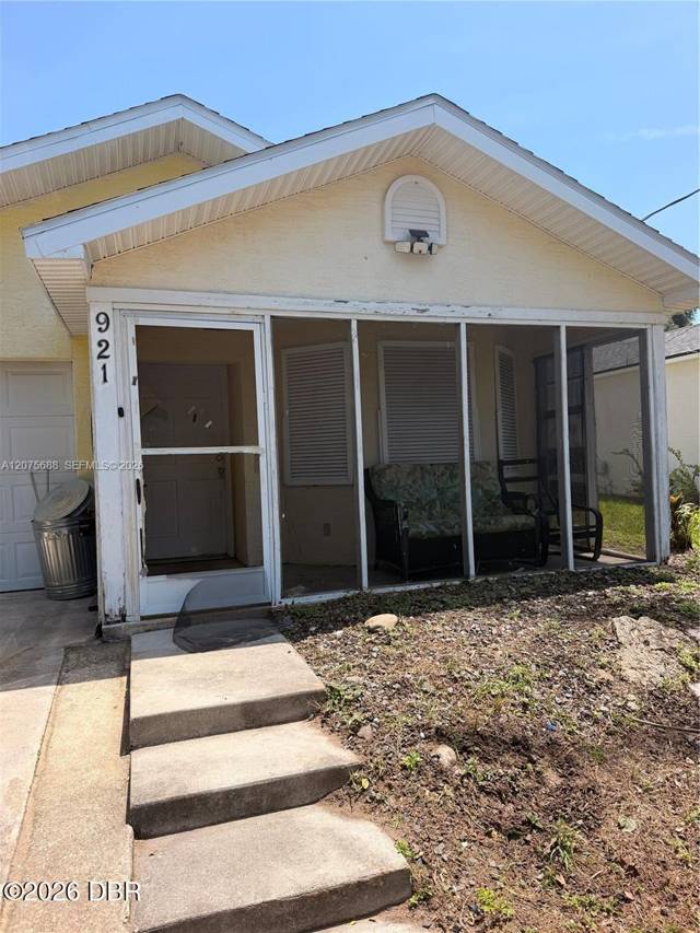 921 Redwood Street home for sale in Mason Hills
