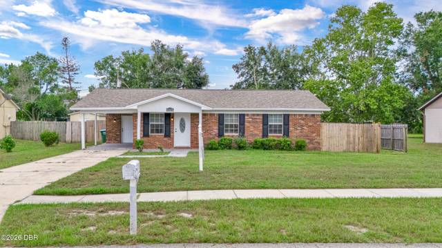 1025 Pinder Street home for sale in Deltona Lakes