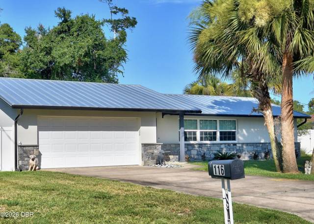 116 Knollwood Circle home for sale in Woodmere