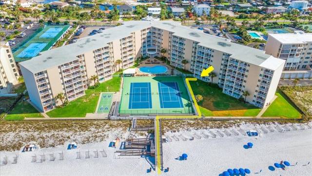 Holiday Surf & Racquet Club