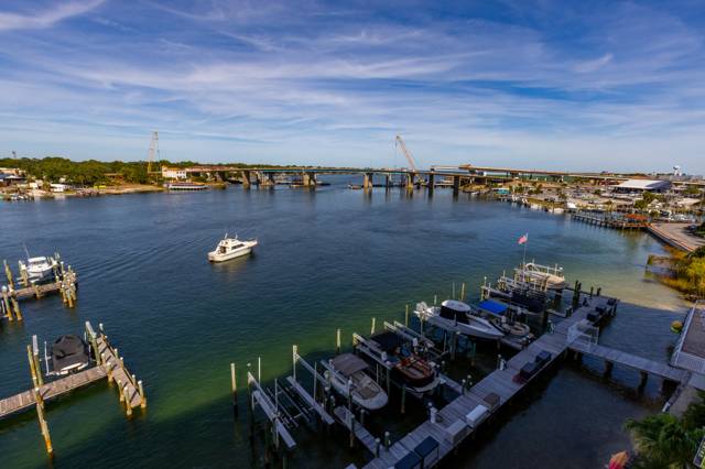 Palm Court Yacht Club