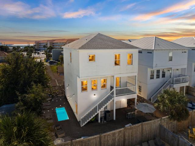 10 Blue Surf Lane