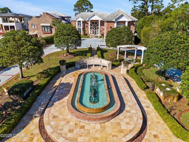364 Walton Way home for sale in Whispering Oaks
