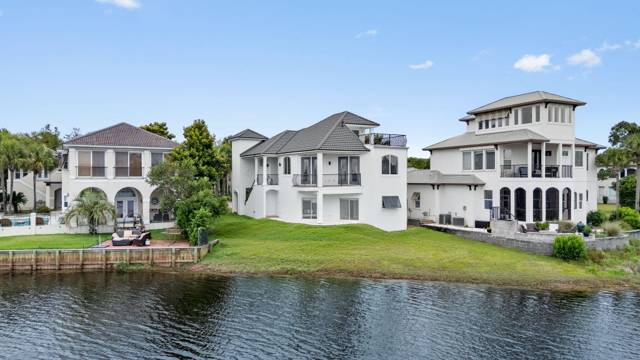 101 Vista Bluffs home for sale in Destiny S/D