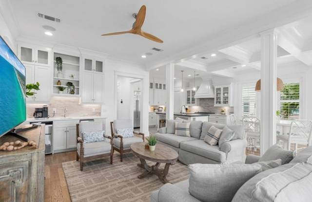 3610 Melrose Avenue home for sale in Destin Pointe