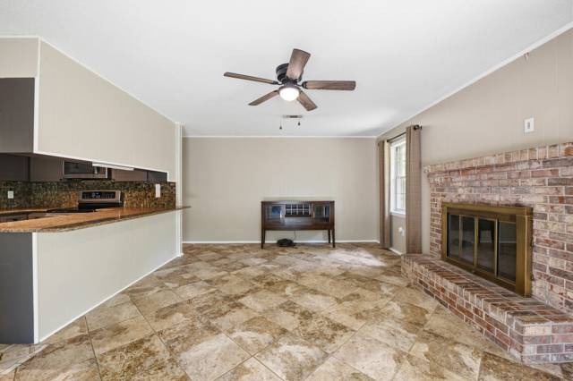 8 Poplar Avenue