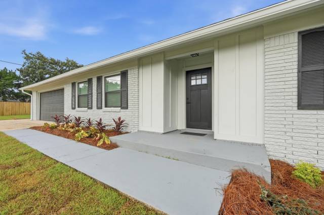 250 NW Briarwood Circle